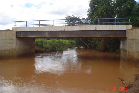 Ponte Córrego Porcos